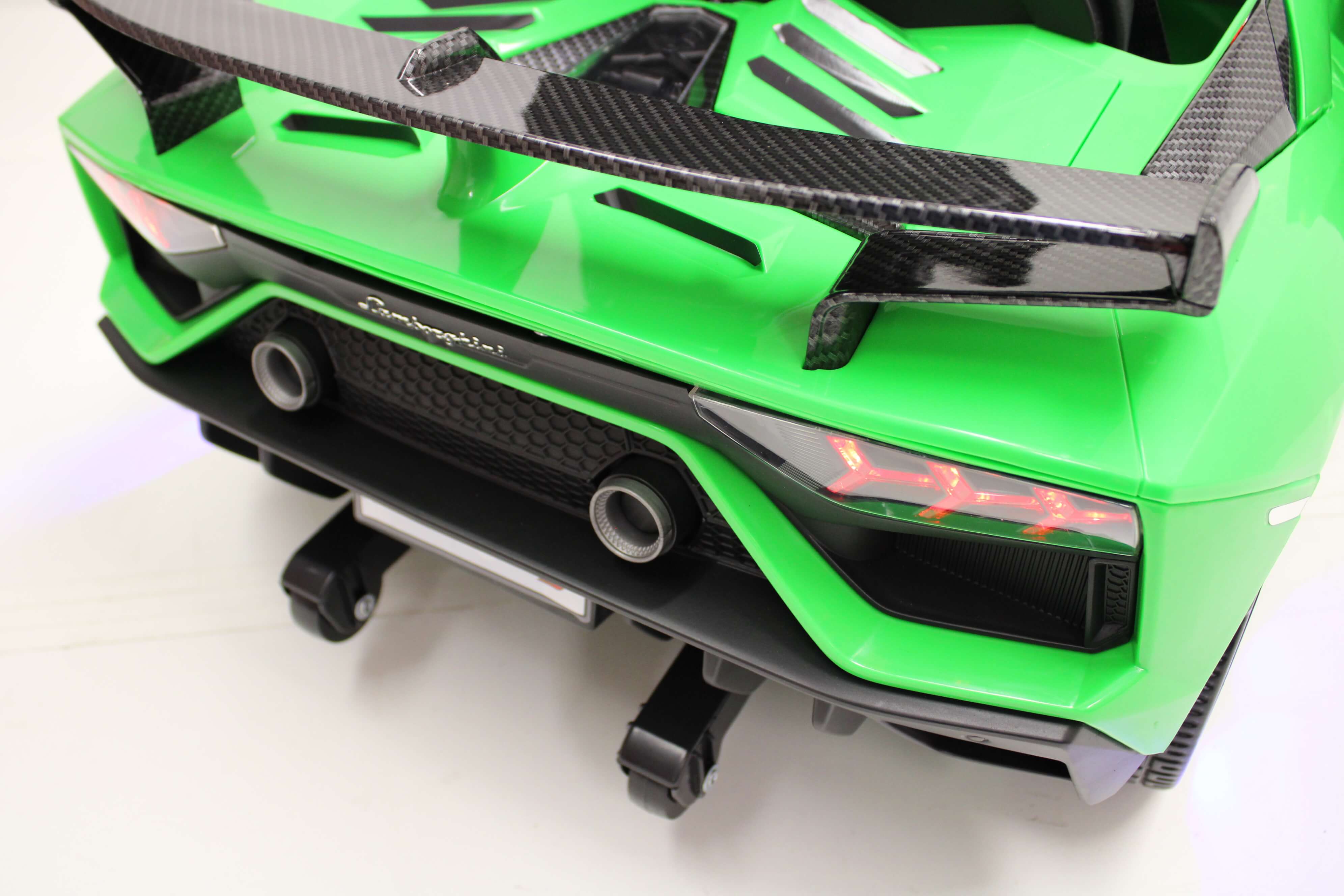 Электромобиль Lamborghini Aventador SVJ (Зеленый) A333MP